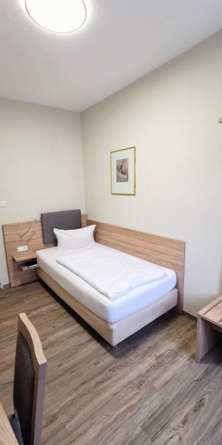 Zum Winzermaennle Hotel Wurzburg Bagian luar foto