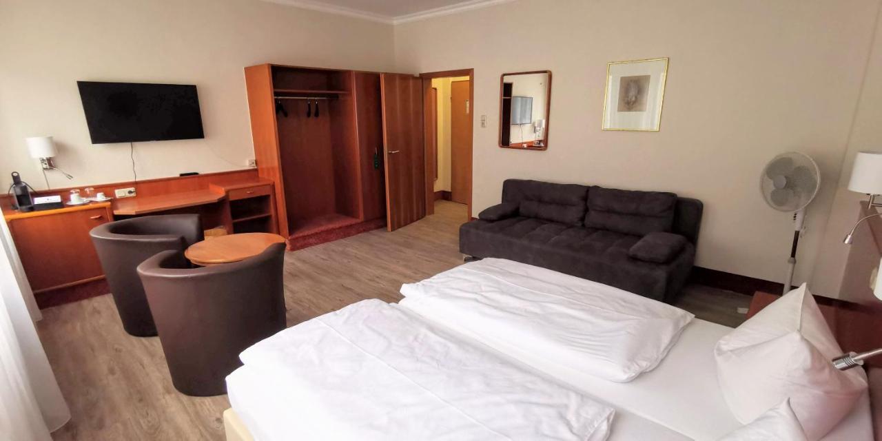 Zum Winzermaennle Hotel Wurzburg Bagian luar foto