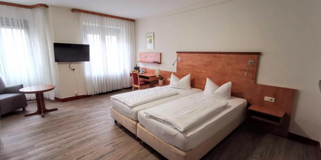 Zum Winzermaennle Hotel Wurzburg Bagian luar foto
