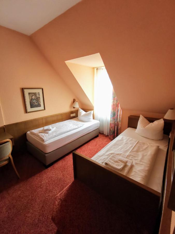 Zum Winzermaennle Hotel Wurzburg Bagian luar foto