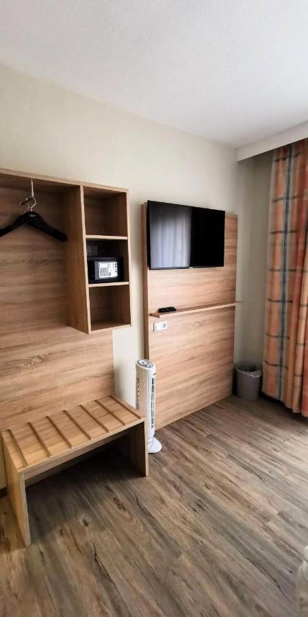 Zum Winzermaennle Hotel Wurzburg Bagian luar foto