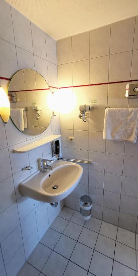 Zum Winzermaennle Hotel Wurzburg Bagian luar foto