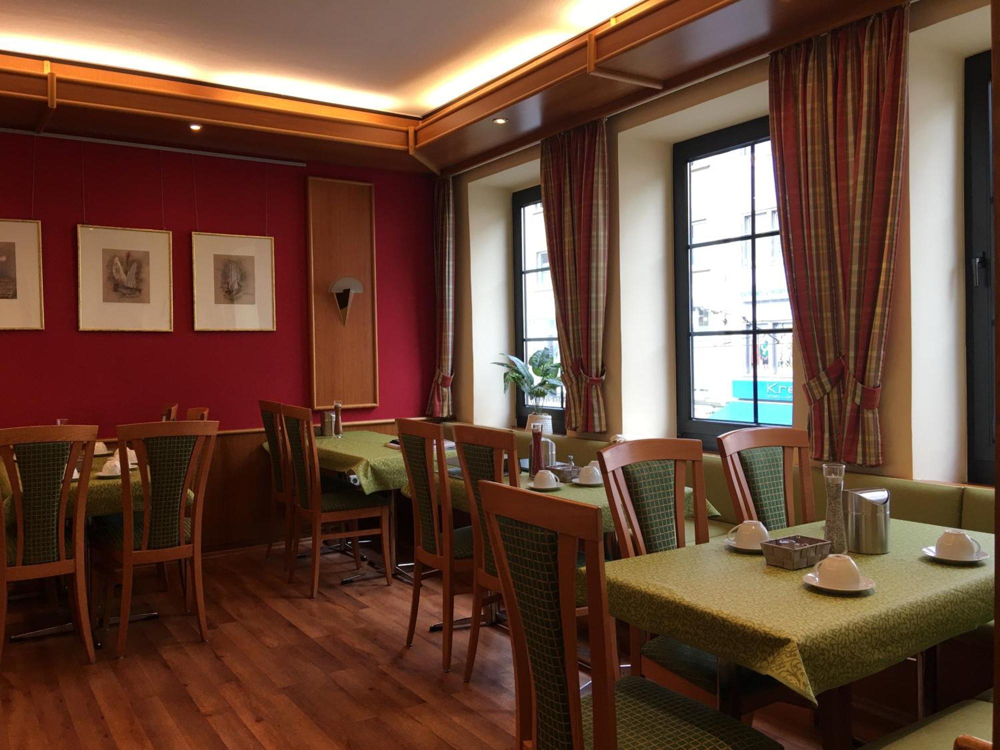 Zum Winzermaennle Hotel Wurzburg Bagian luar foto
