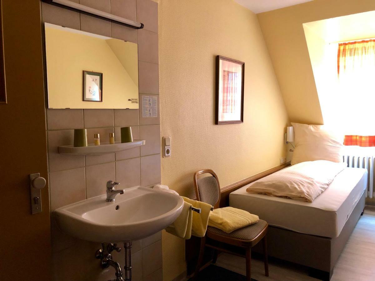 Zum Winzermaennle Hotel Wurzburg Bagian luar foto